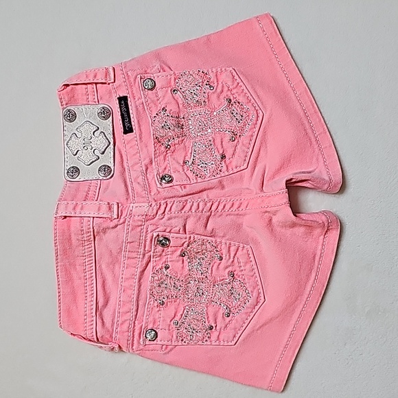 Miss Me Girls - Neon Pink Shorts. (Youth) Girl's Size: Waist 07x2.5 Inseam. - Picture 6 of 13